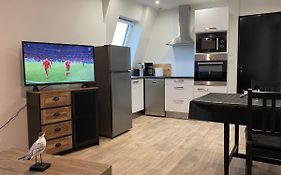 Location Granville à 50m de la mer (1 à 4 pers) (neuf)